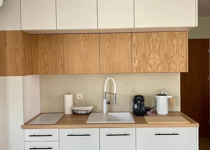 Mila Odmiana - Enklawa